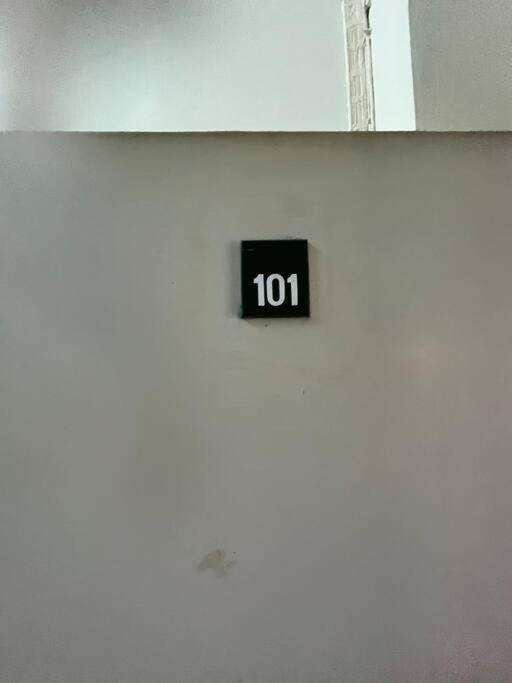 Room101 In Wanna Apartment 芭達亞 外观 照片